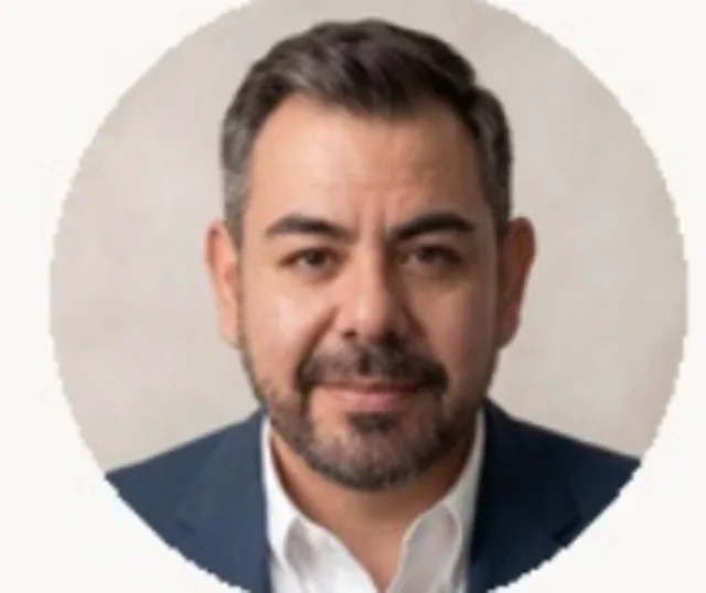 Cruz Arturo Ávila Gómez — Gerente de Administración y Finanzas de Transxpo Coffee Holding
